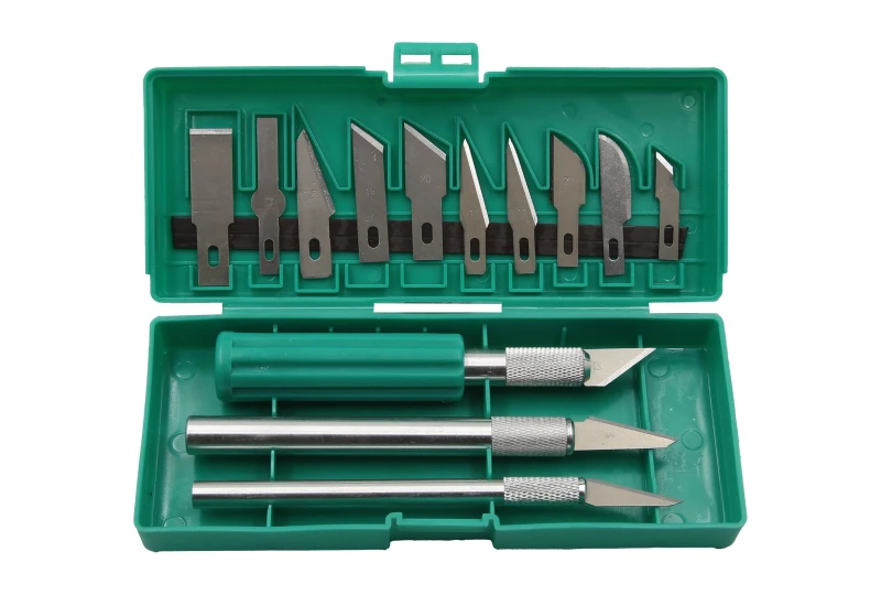 Nože na vyrezávanie sada 13ks 