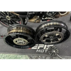 Originálne kolesá - disky pre BMW S1000RR/R/XR 2019-2026 Použité