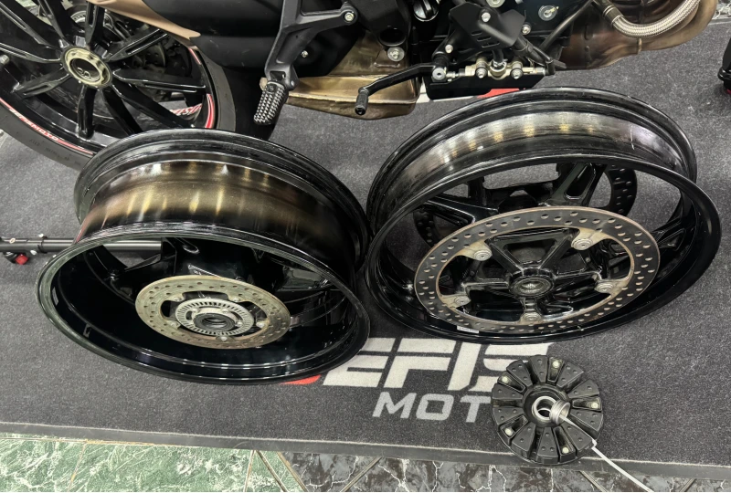 Originálne kolesá - disky pre BMW S1000RR/R/XR 2019-2026 Použité 